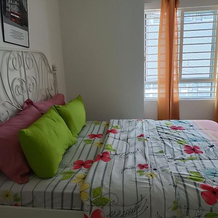 Cikta'Z Homestay Southville City Bangi Kampong Tangkas Екстериор снимка