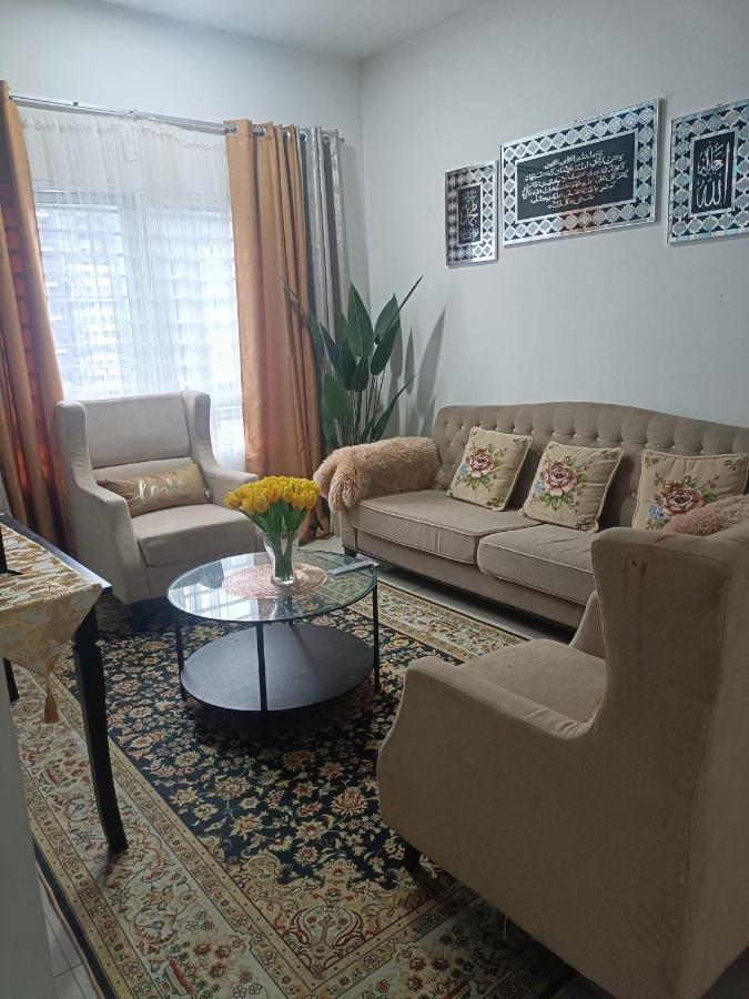 Cikta'Z Homestay Southville City Bangi Kampong Tangkas Екстериор снимка